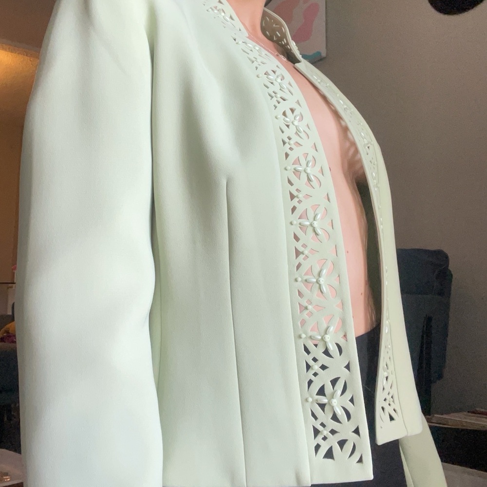TAHARI blazer by Arthur S. Levine